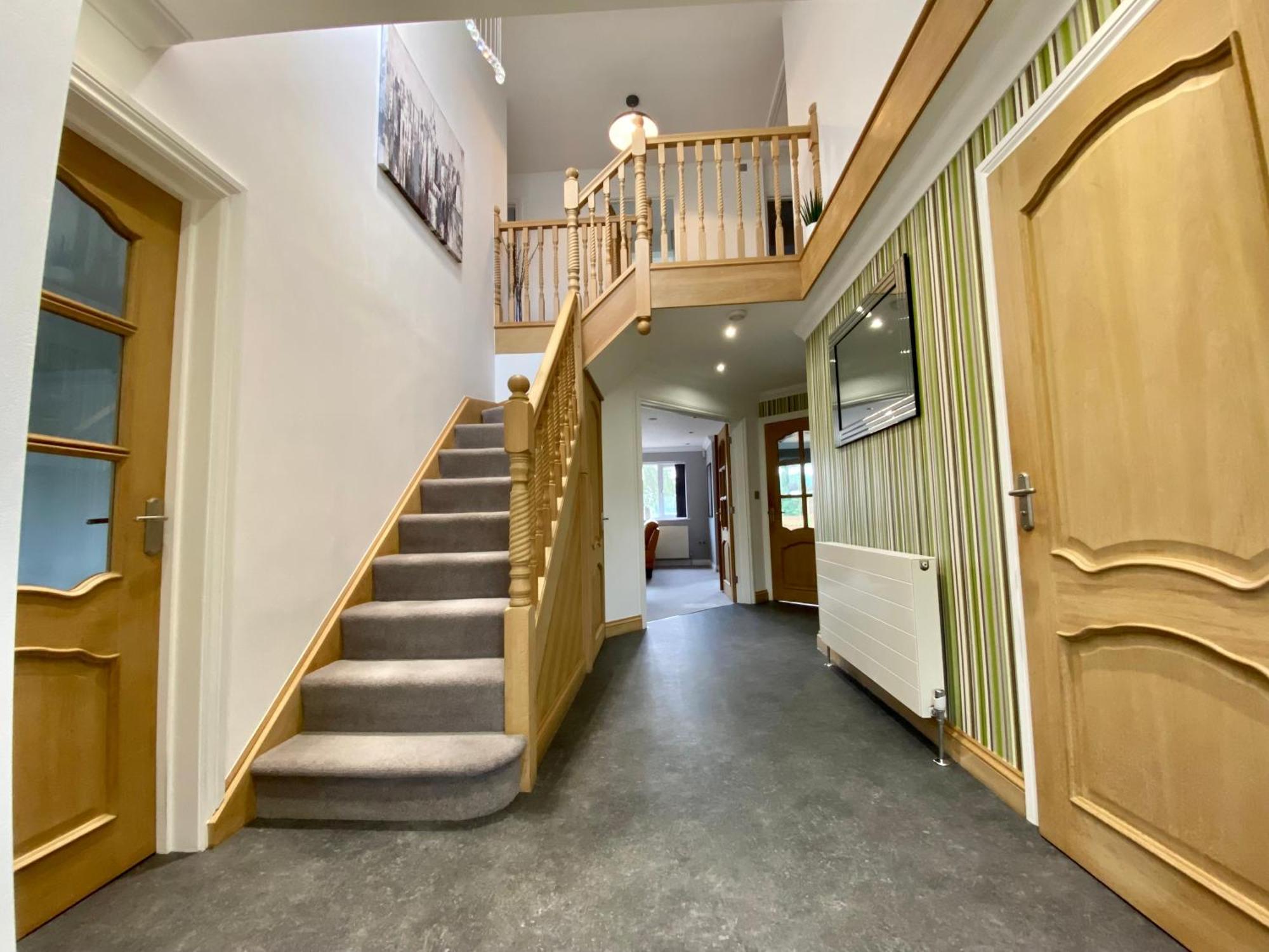 Countryside Family Home Keynsham Exterior photo